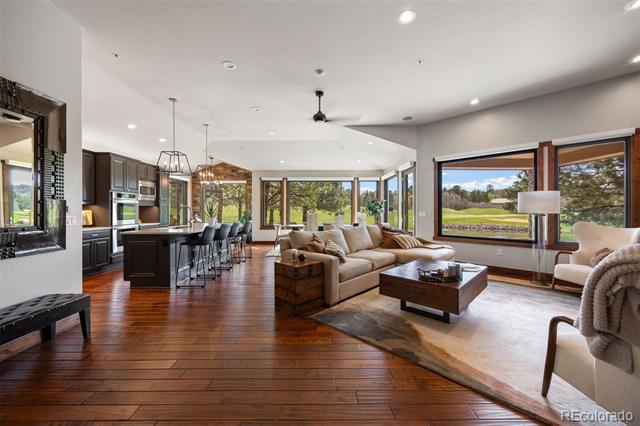 3216 Country Club Parkway