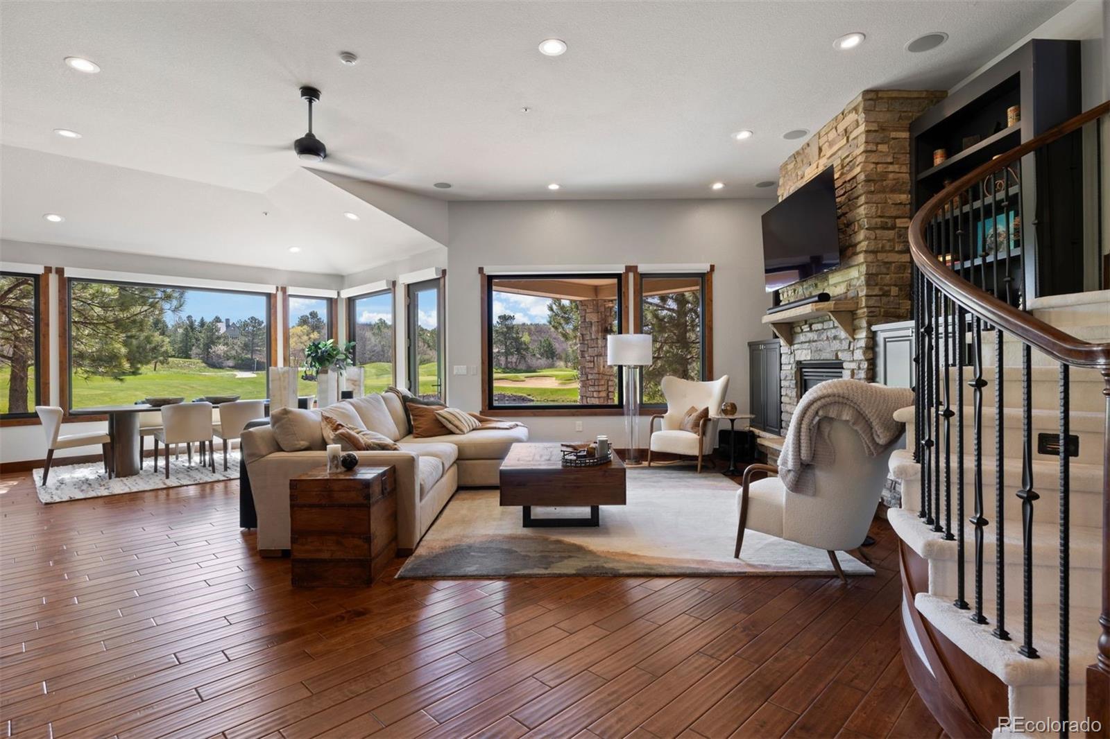 3216 Country Club Parkway