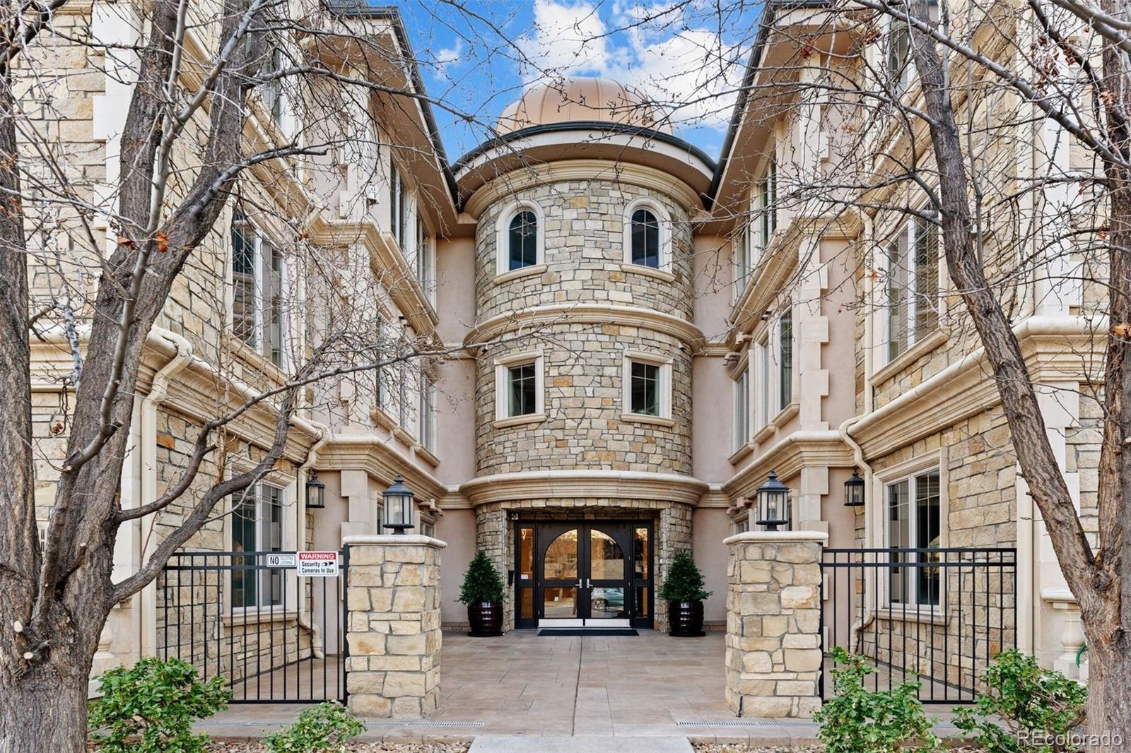 150 S Madison Street Unit: 303