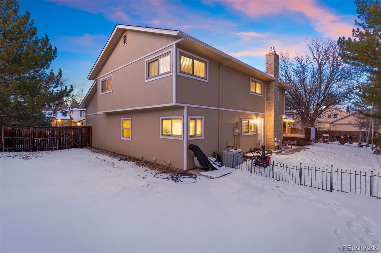 7810 W Phillips Avenue