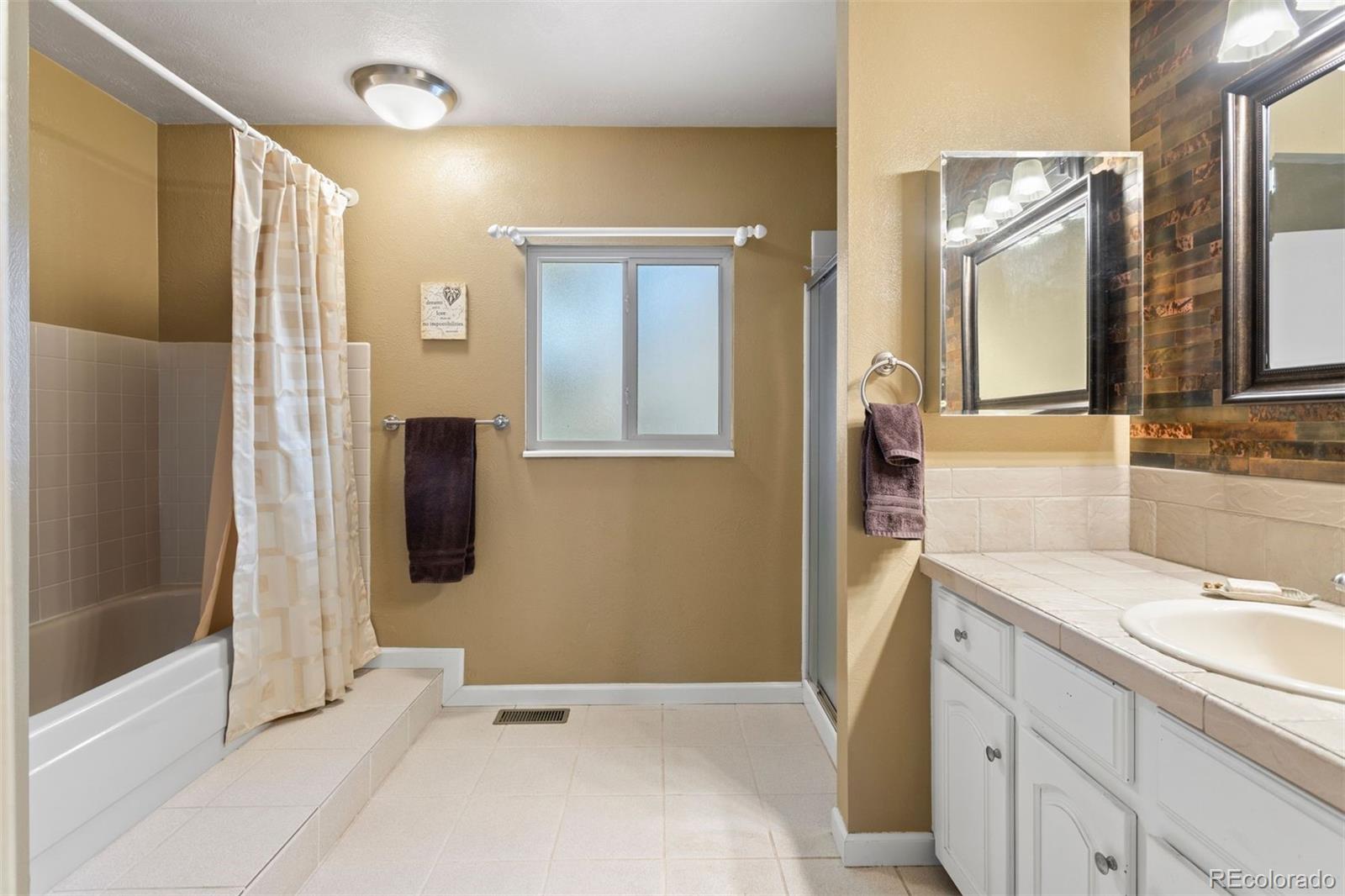 7810 W Phillips Avenue