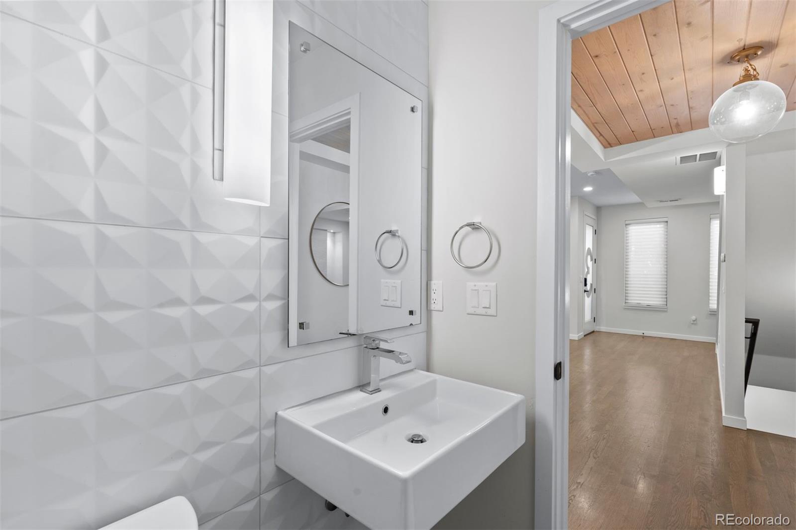 2625 W 25th Avenue Unit: 3