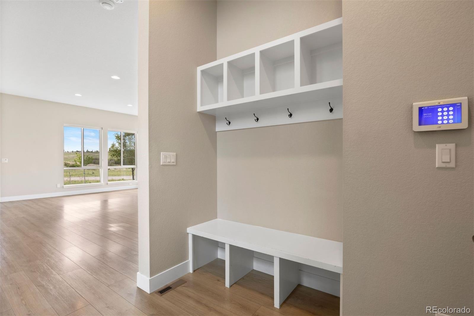 6129 Stable View Street