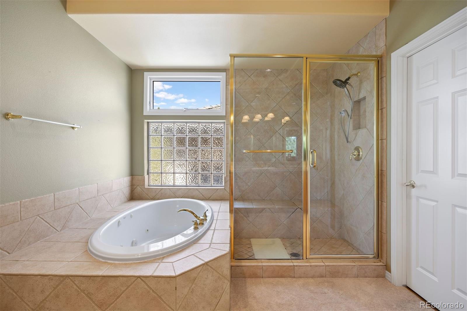 2907 Fairway View Court