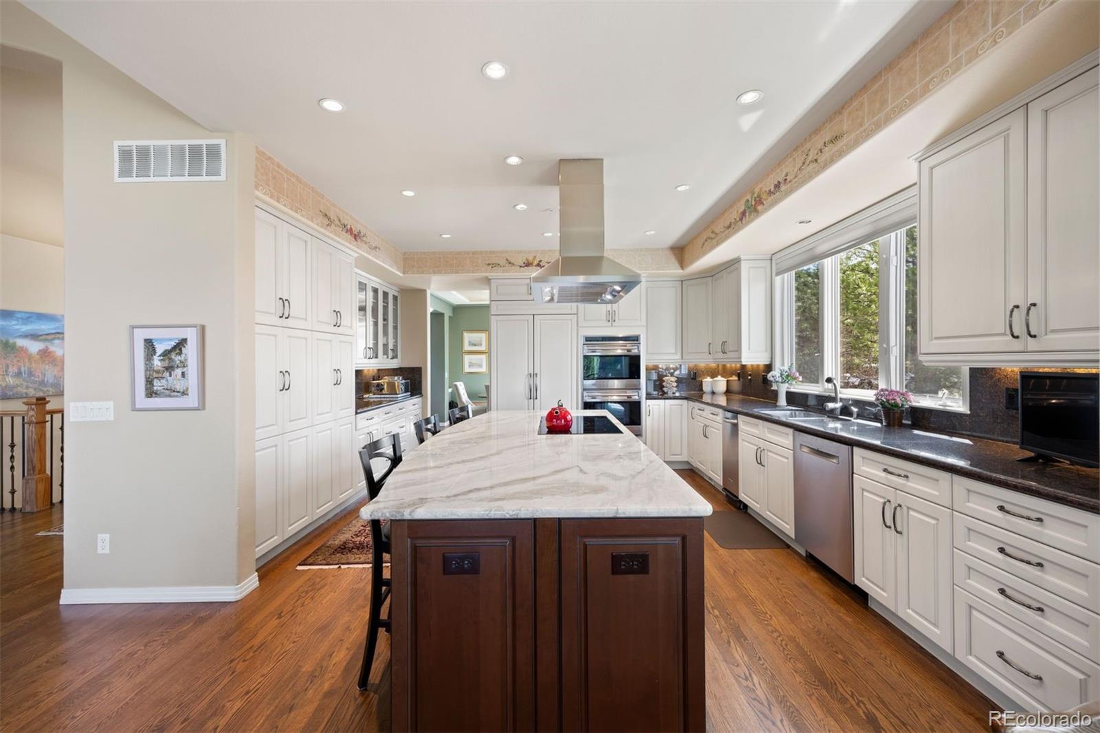 2907 Fairway View Court