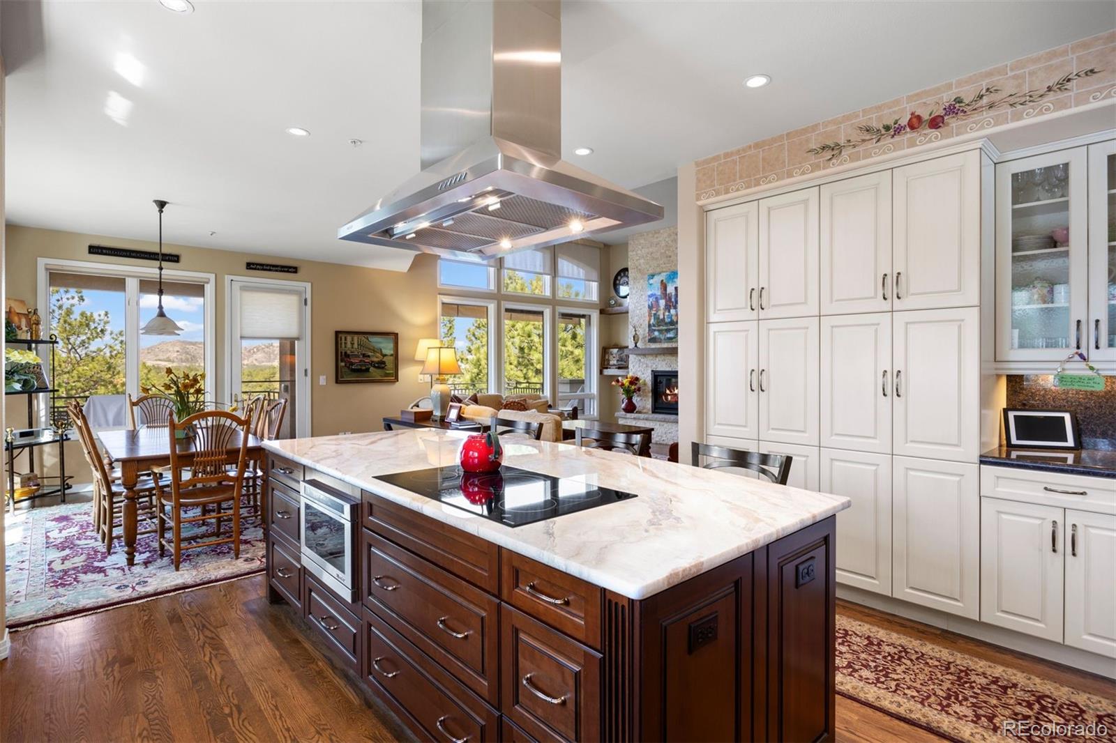 2907 Fairway View Court