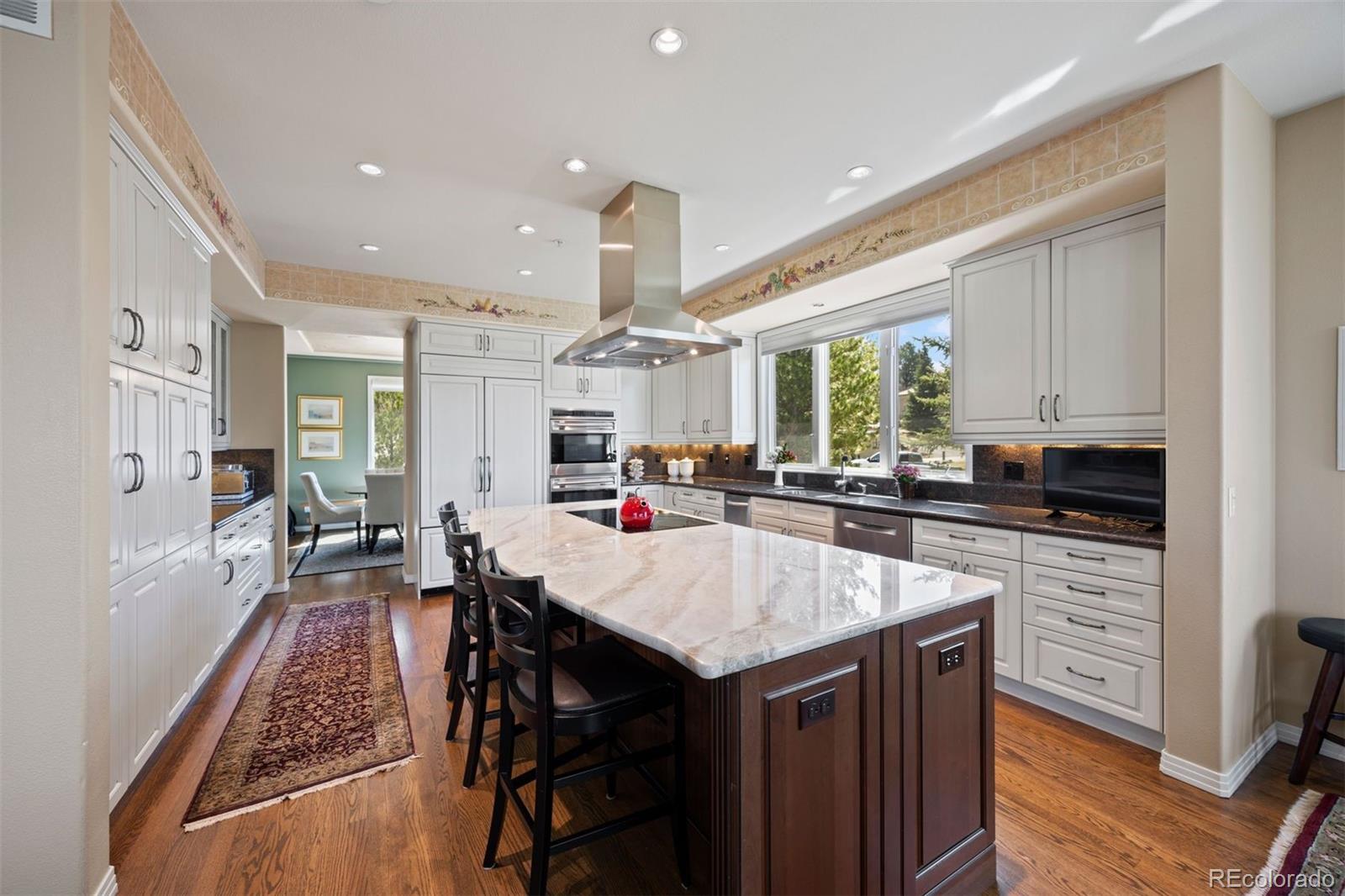 2907 Fairway View Court