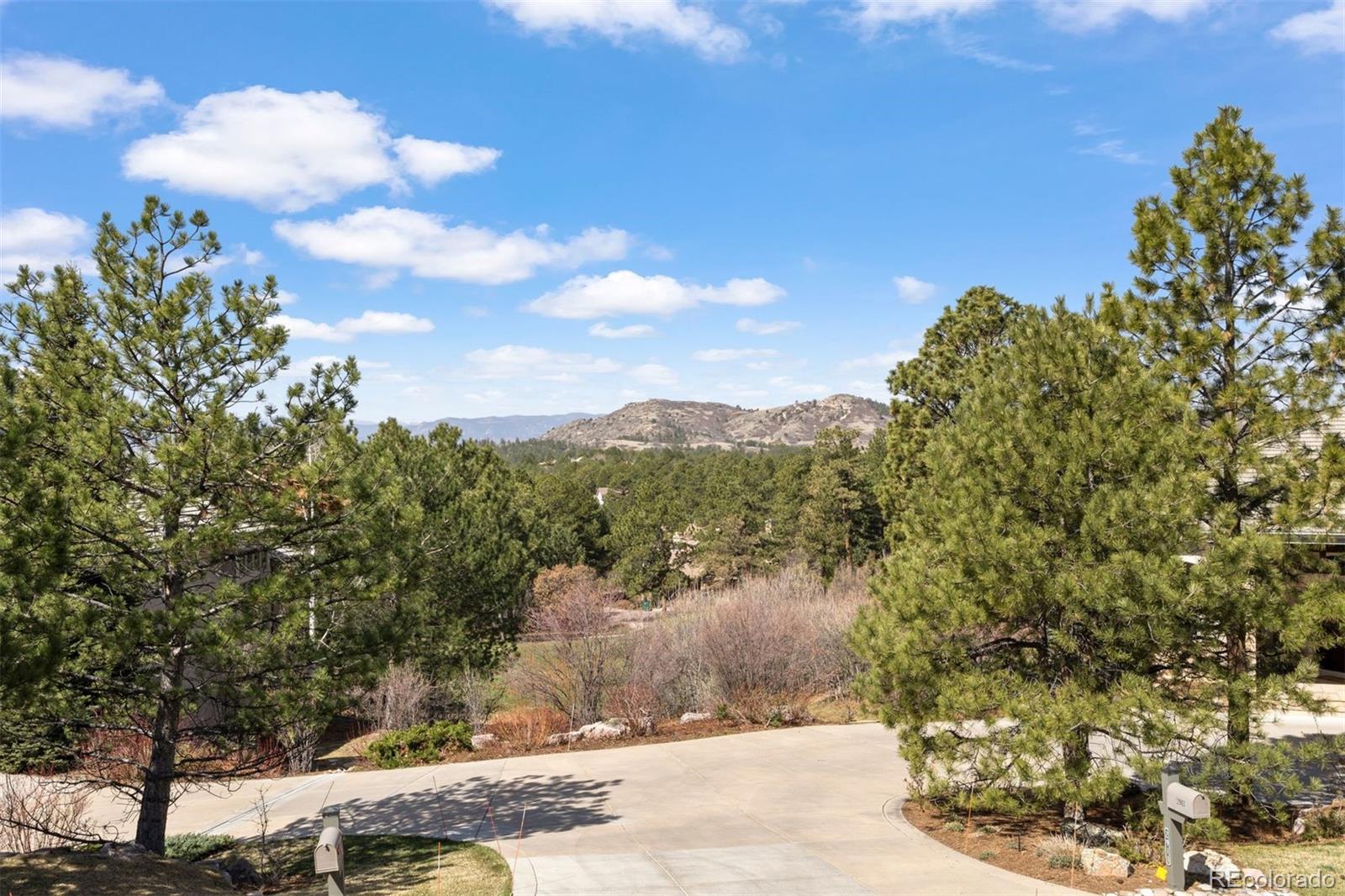2907 Fairway View Court