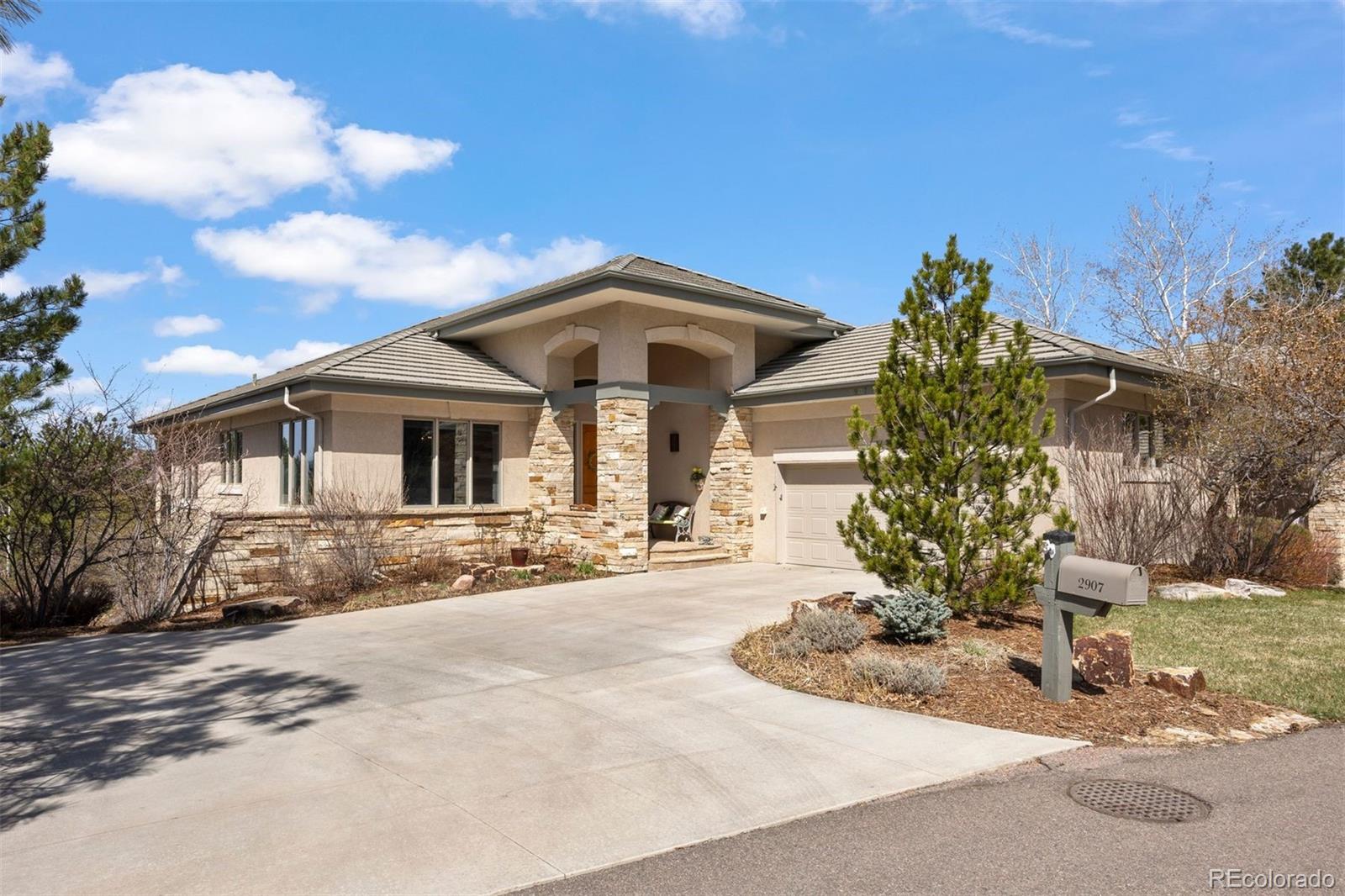 2907 Fairway View Court