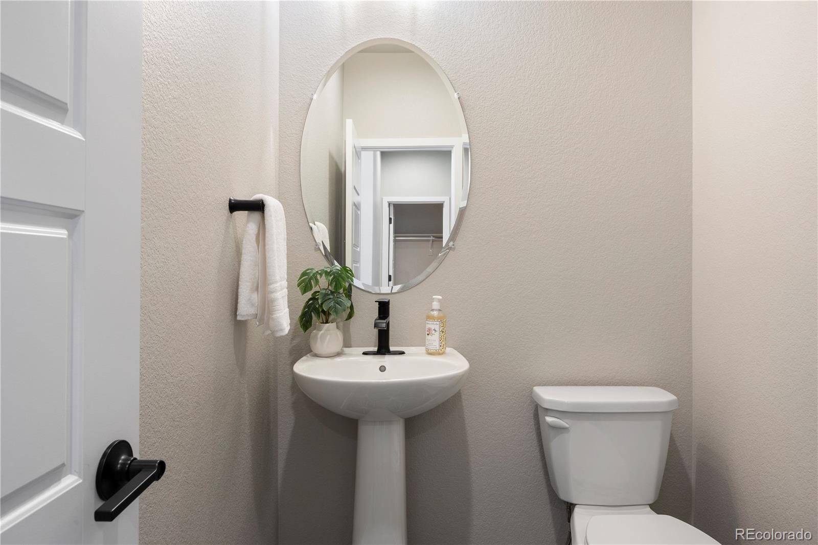 1556 Stablecross Drive