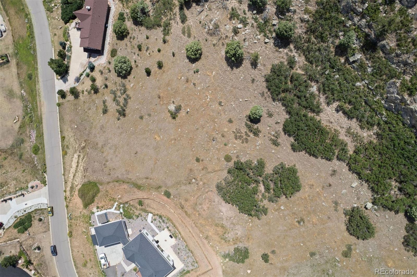 5422 Country Club Drive