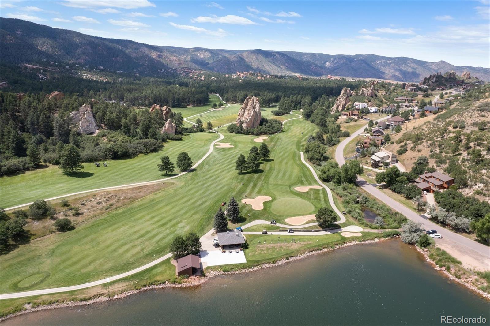 5422 Country Club Drive