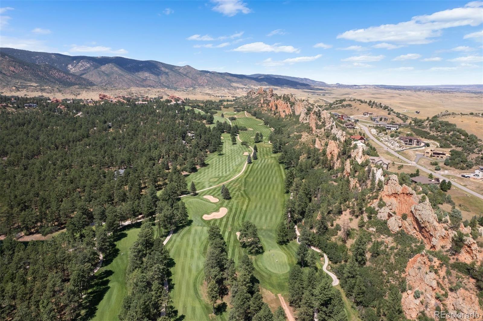 5422 Country Club Drive