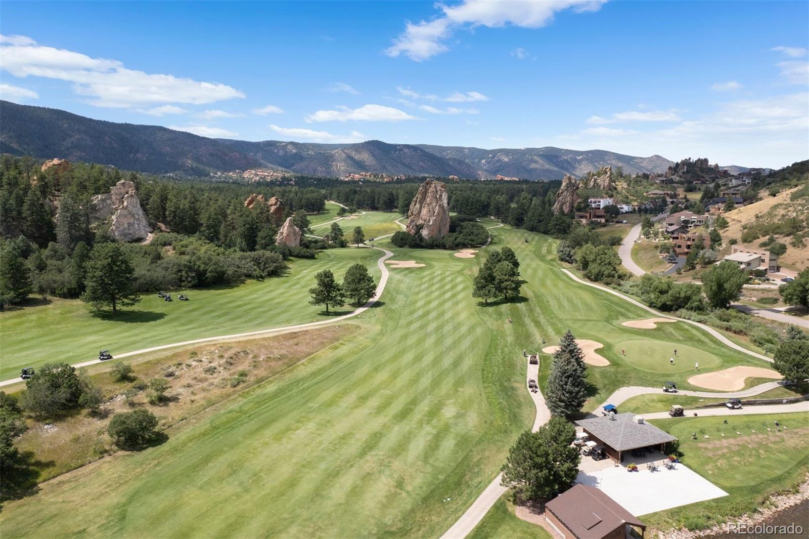 5422 Country Club Drive