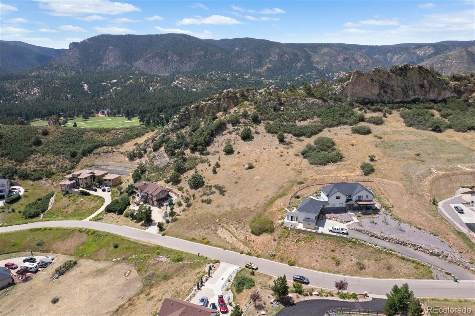 5422 Country Club Drive