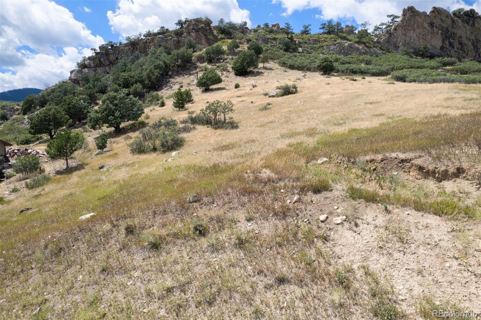 5422 Country Club Drive