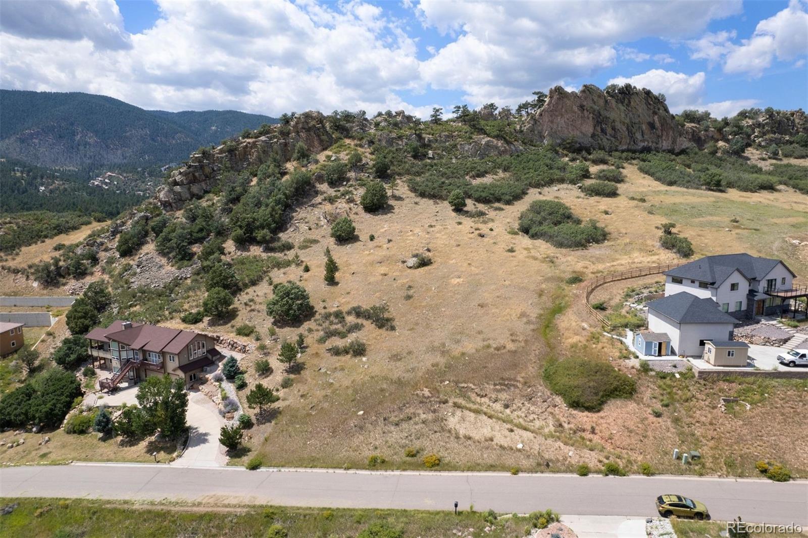 5422 Country Club Drive