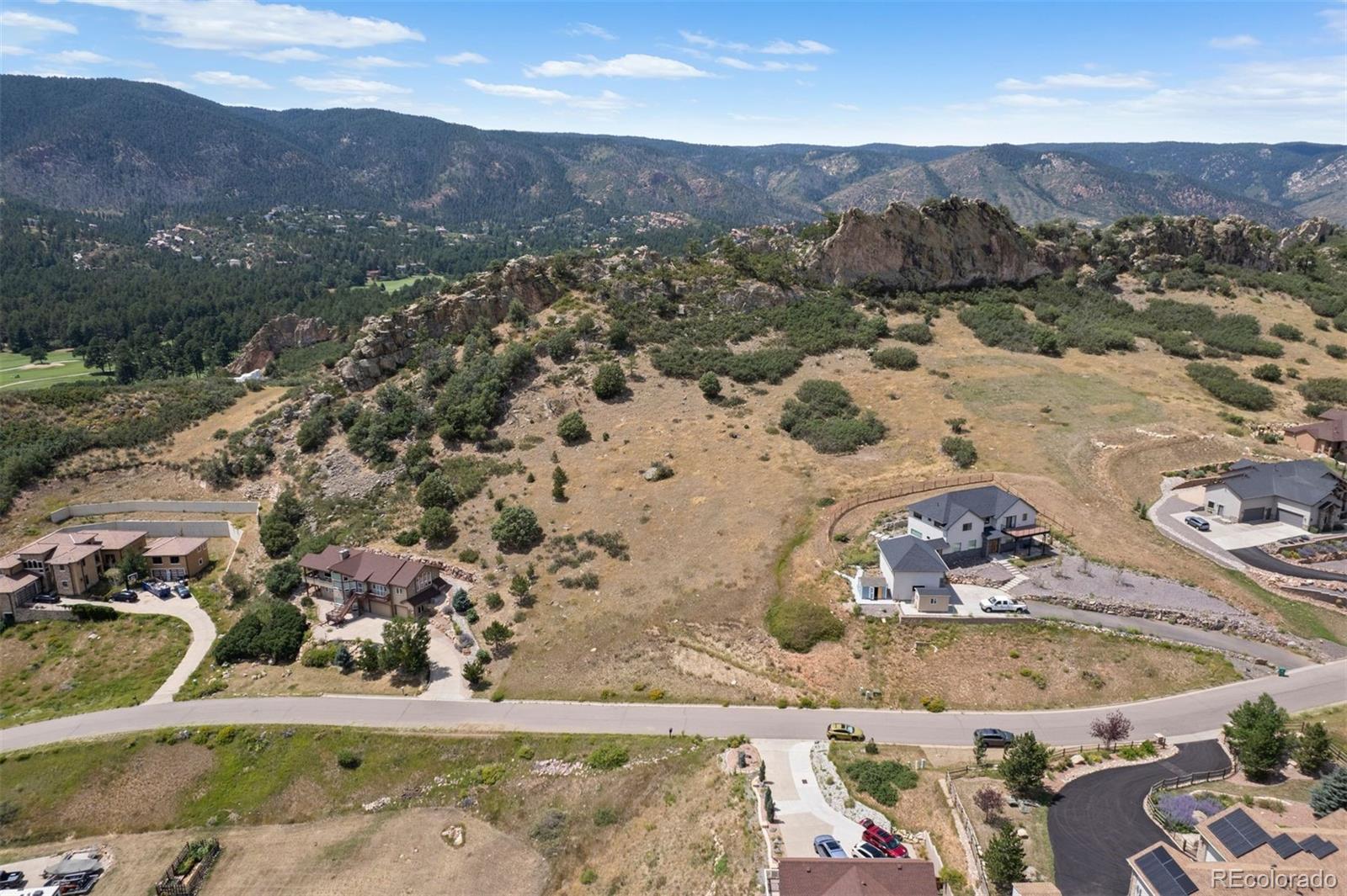 5422 Country Club Drive