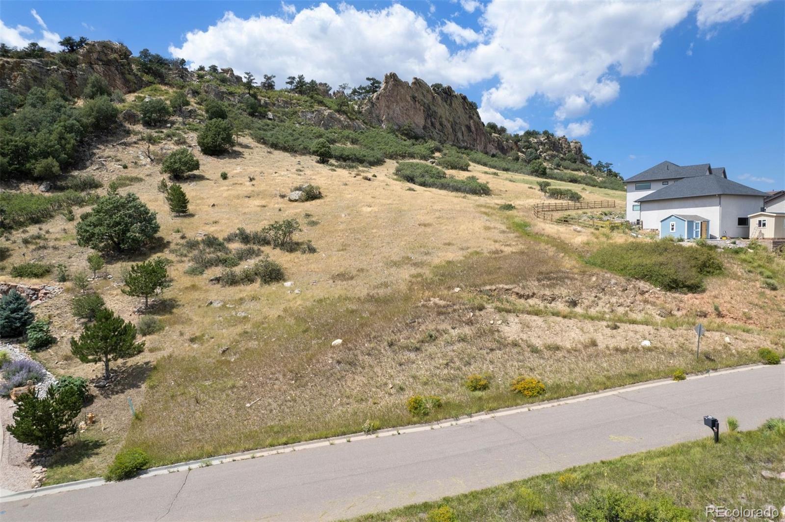 5422 Country Club Drive