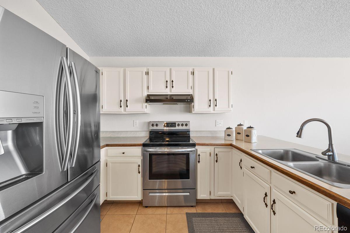 12835 Forest Green Drive