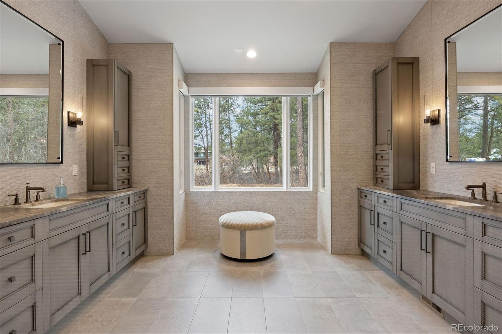 948 Country Club Parkway