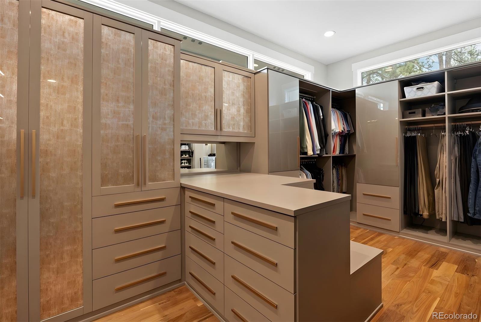 948 Country Club Parkway