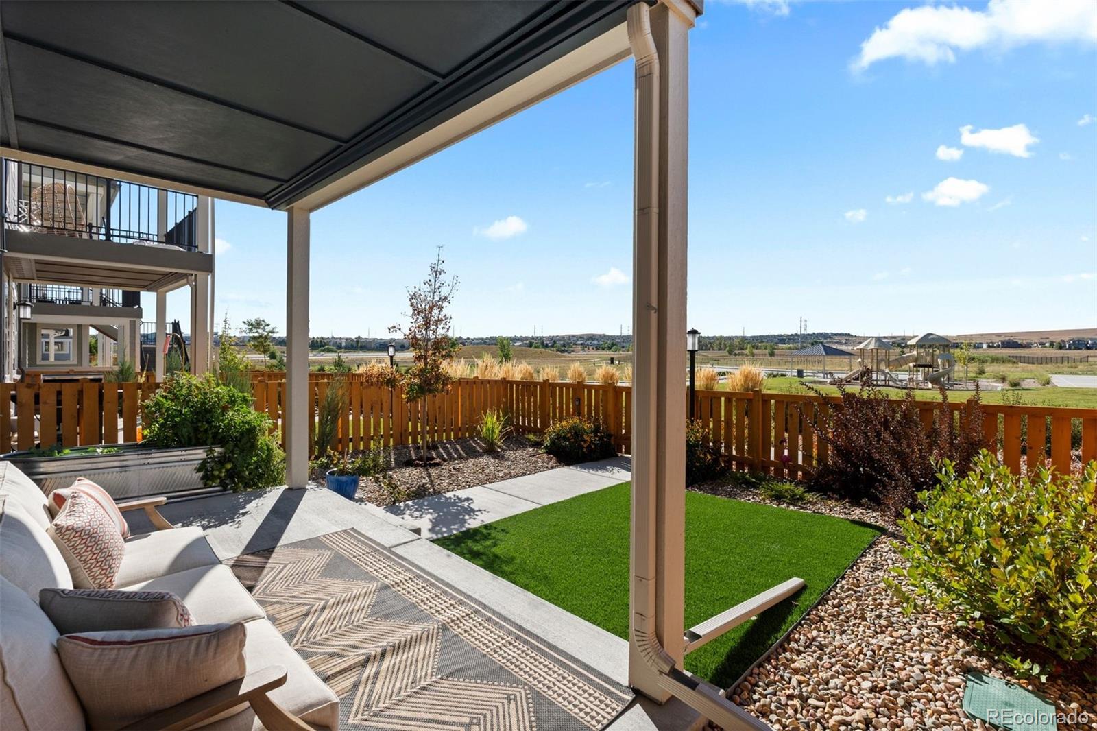 14992 Cast Pebble Circle