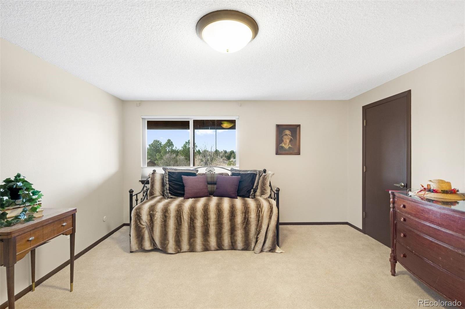 7742 E Windcrest Row