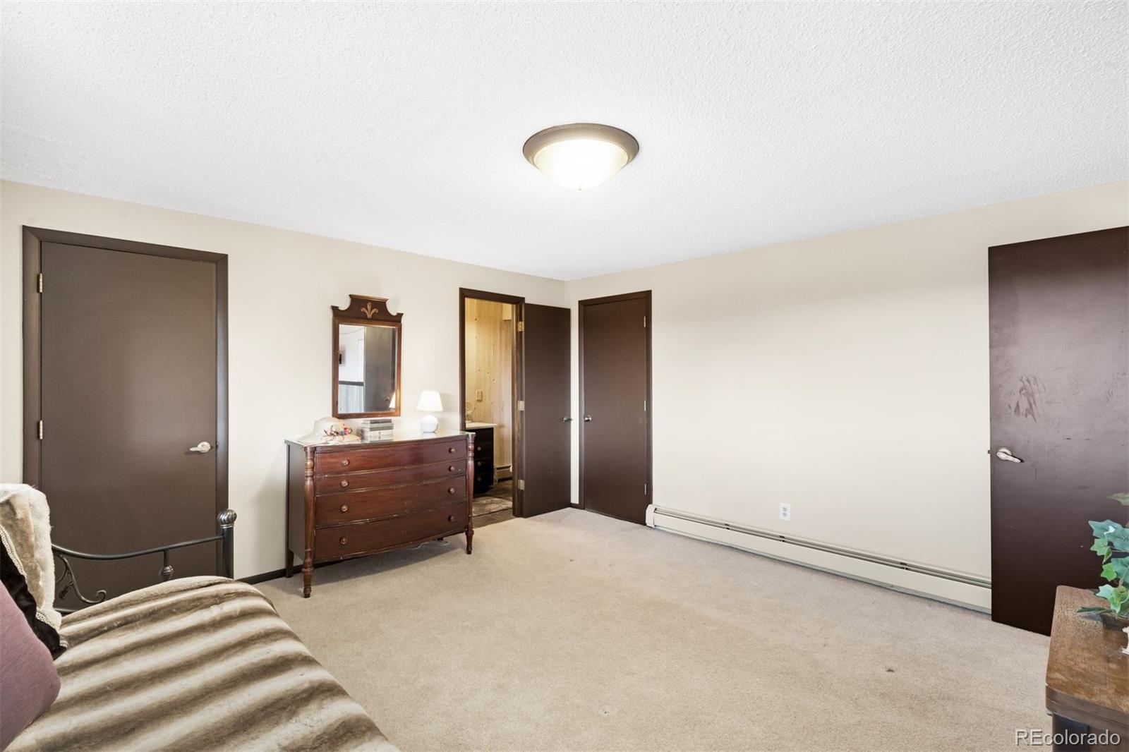 7742 E Windcrest Row