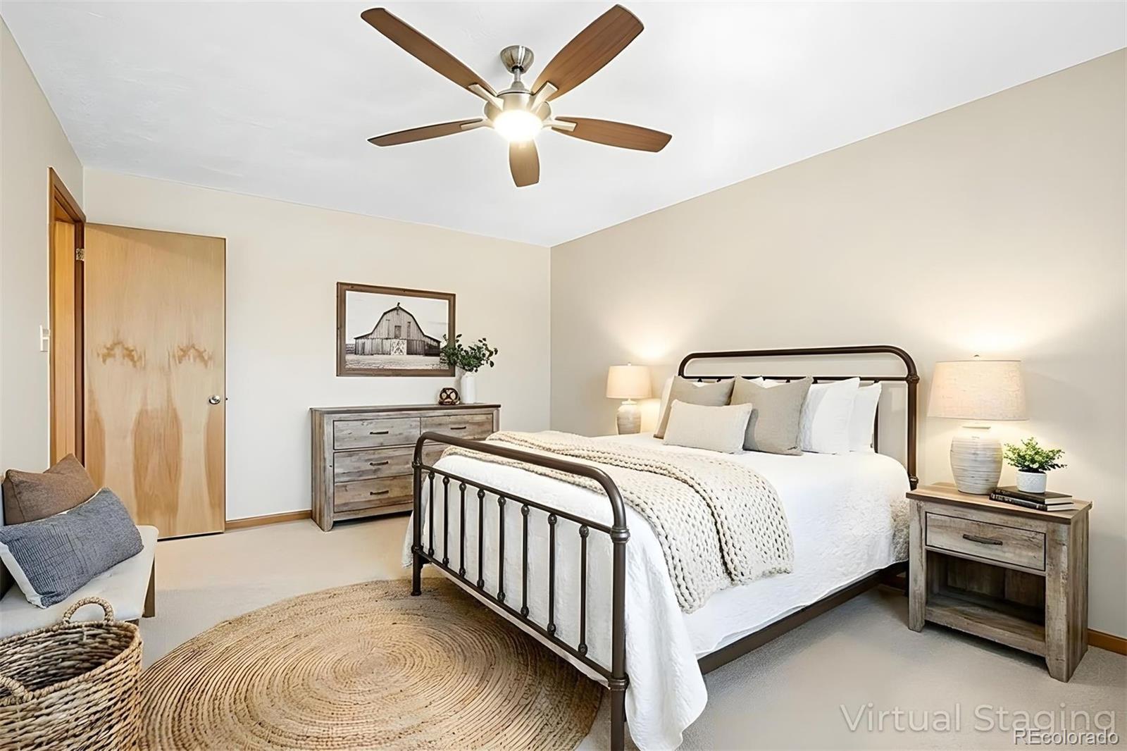 7742 E Windcrest Row