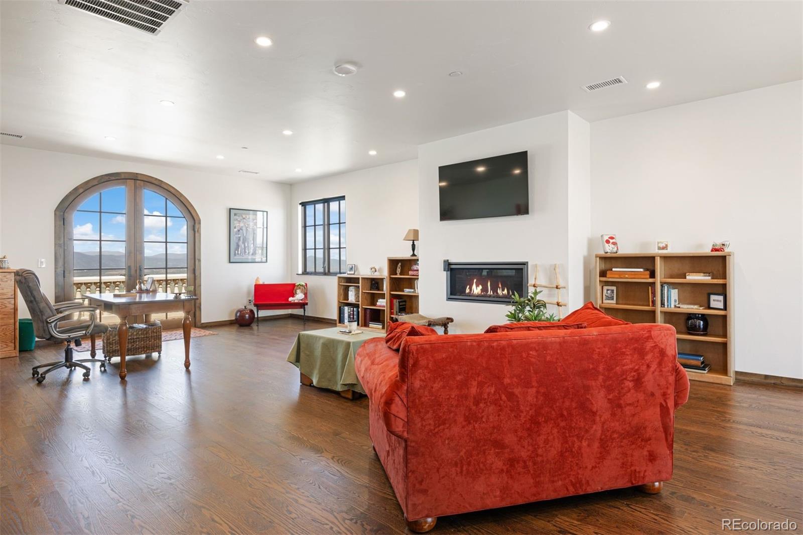 253 Stone Pointe Trail