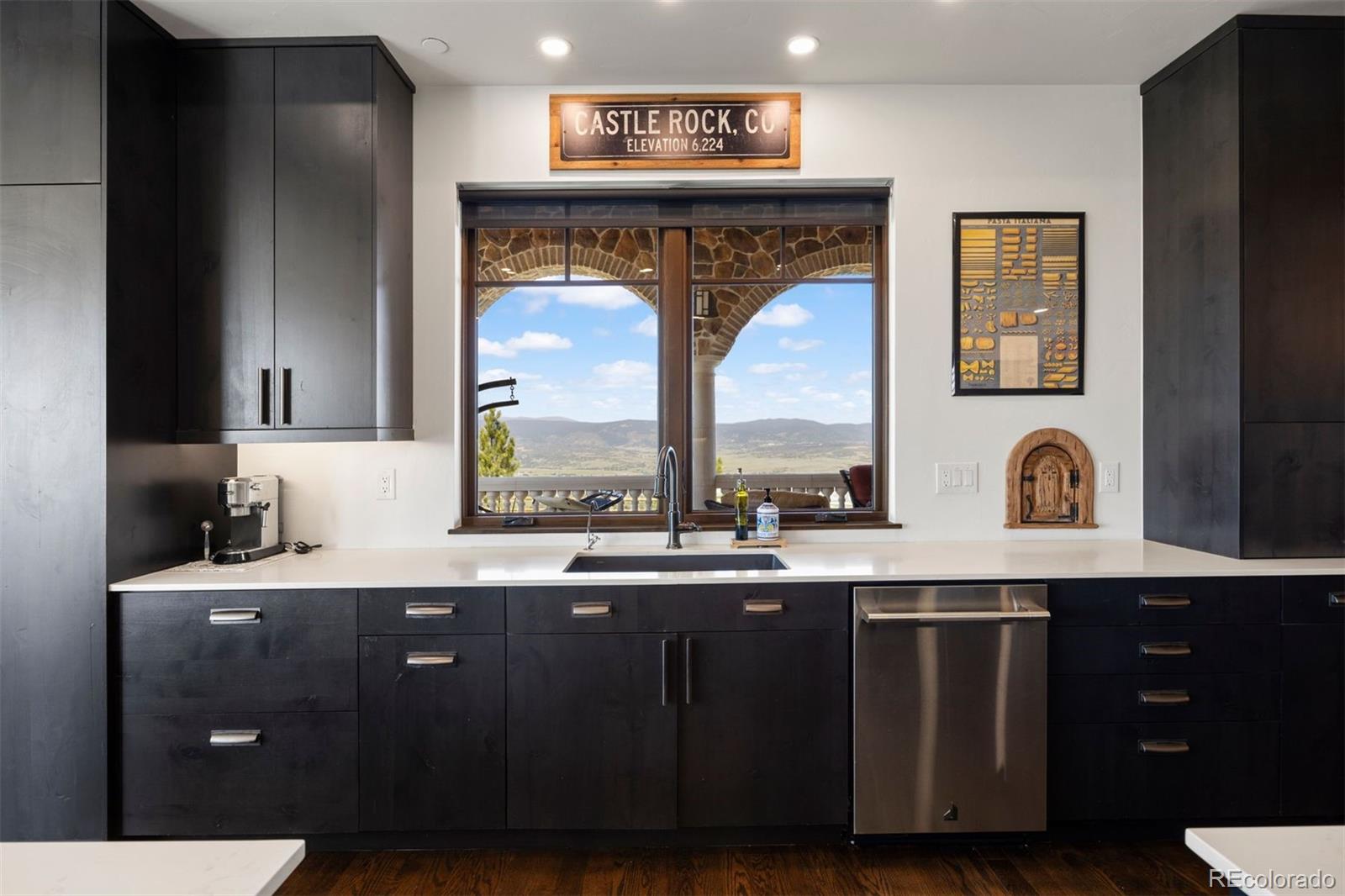 253 Stone Pointe Trail