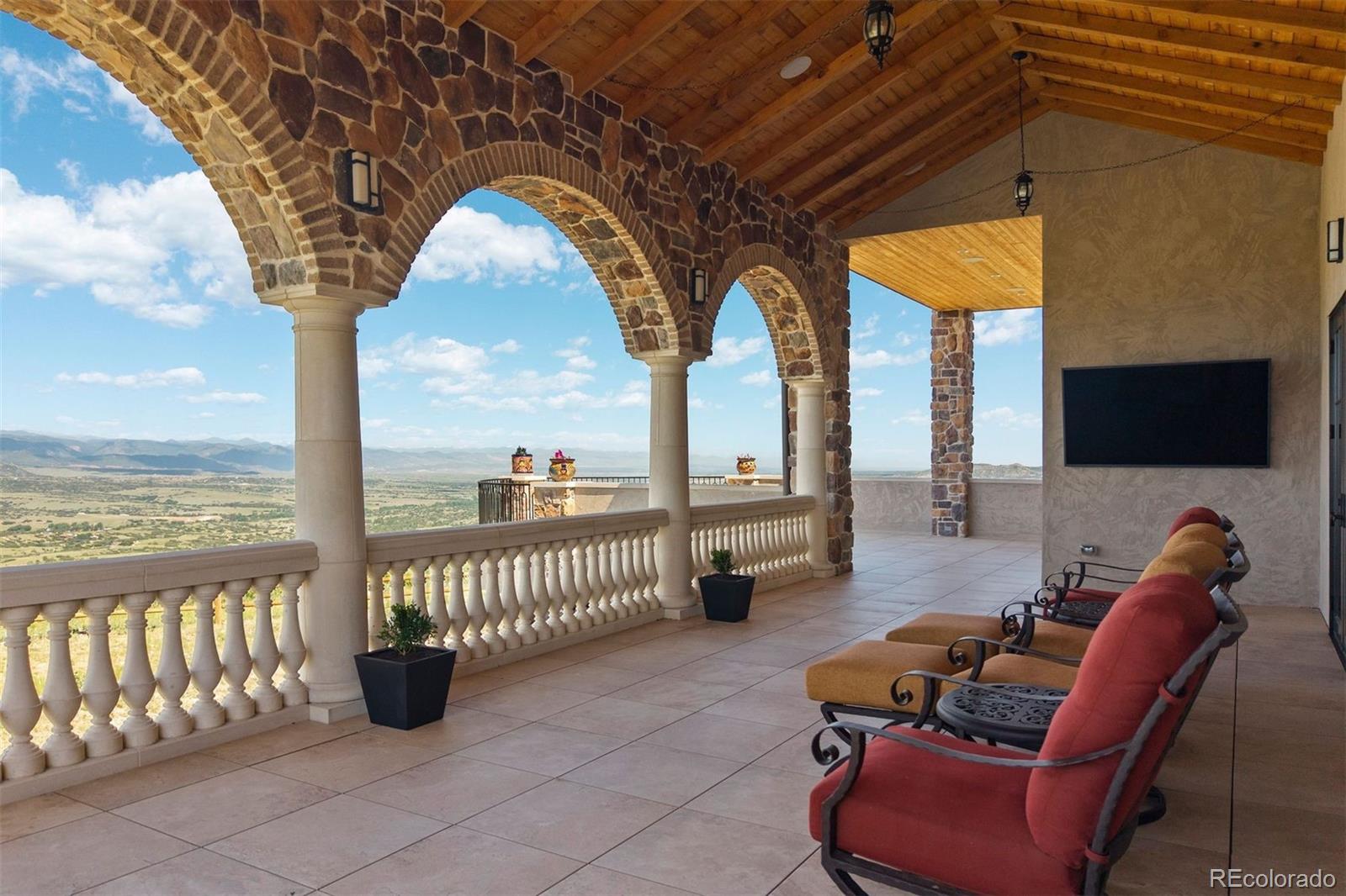 253 Stone Pointe Trail