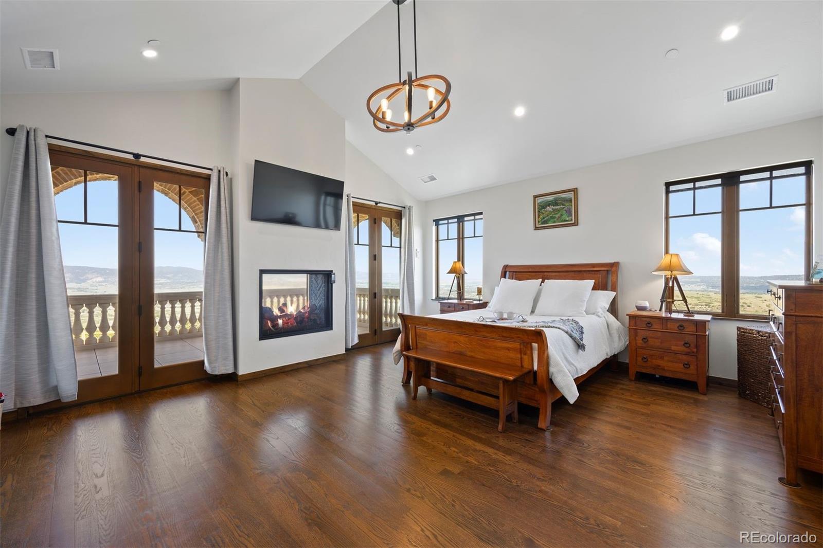 253 Stone Pointe Trail