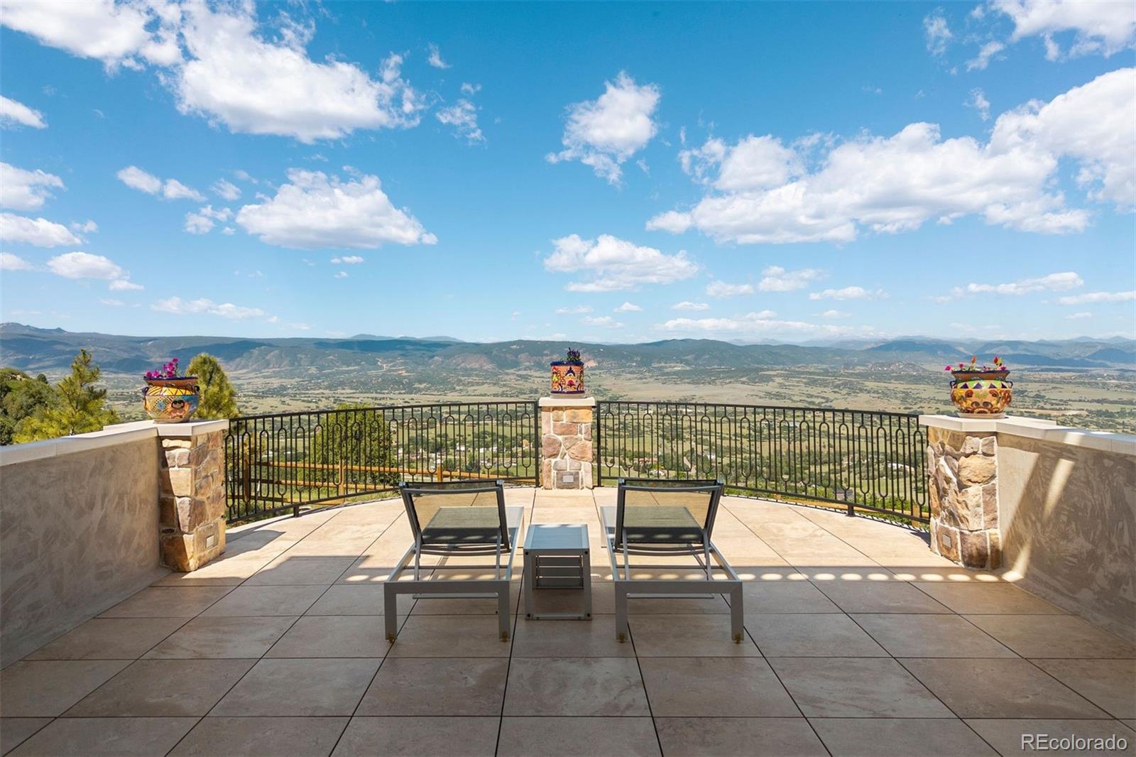 253 Stone Pointe Trail
