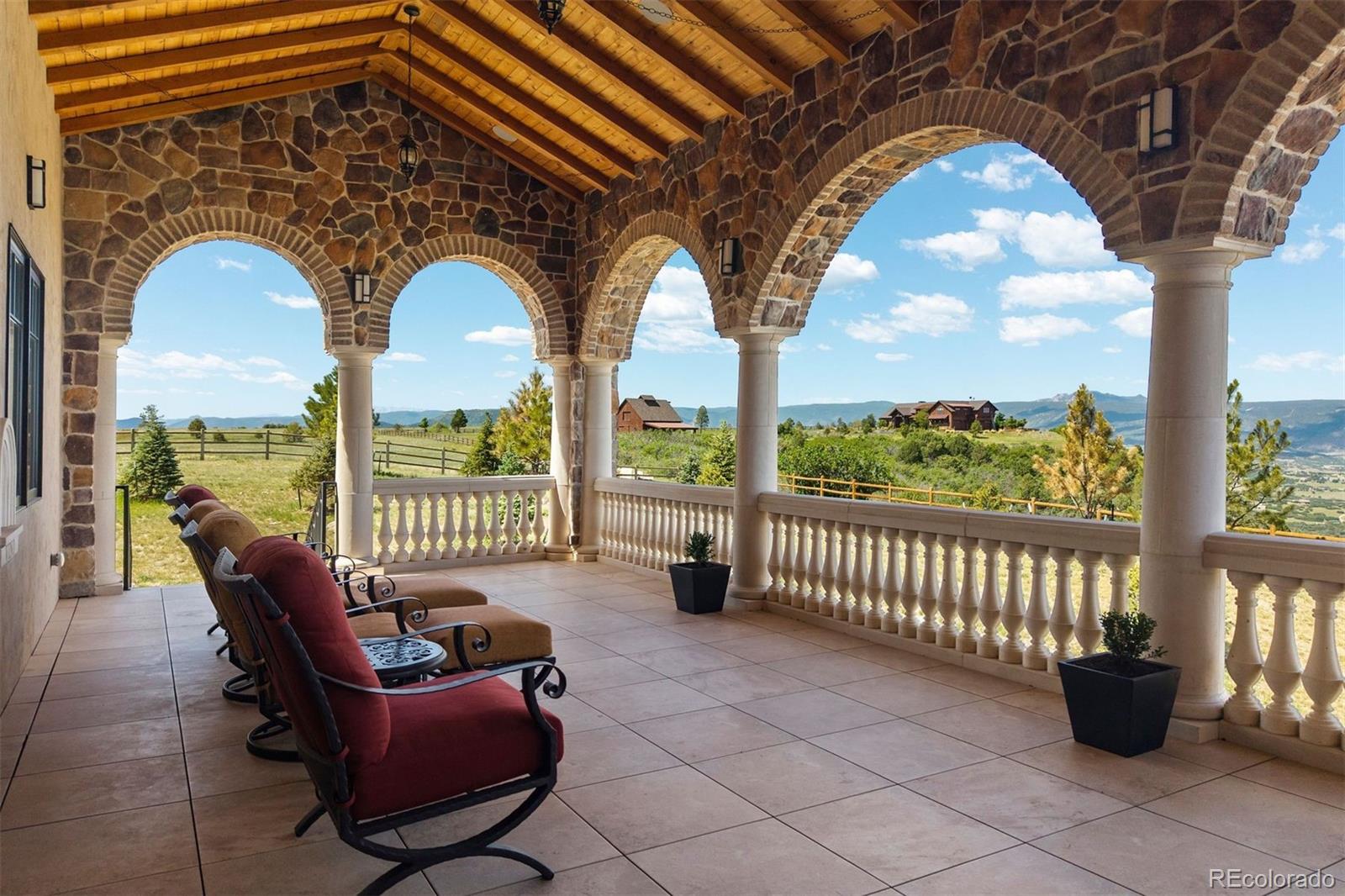 253 Stone Pointe Trail