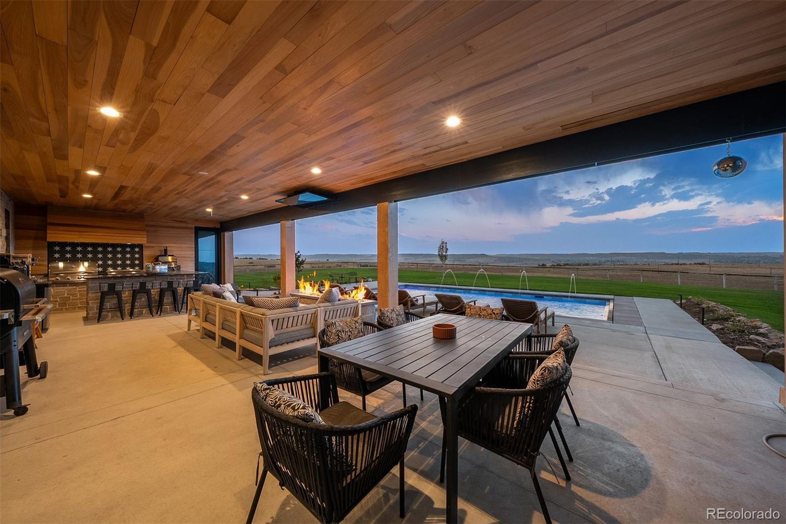 7497 Fox Creek Trail
