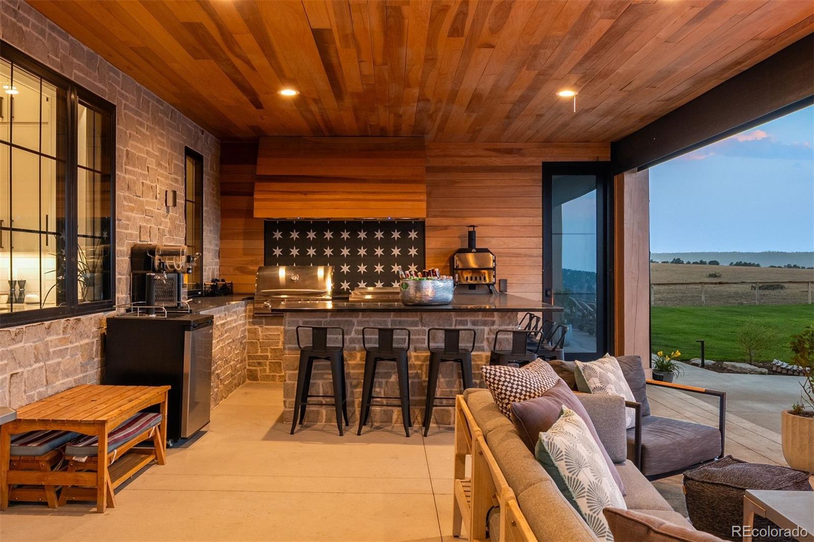 7497 Fox Creek Trail