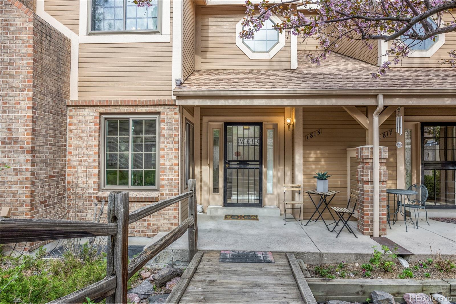 1815 S Deframe Street