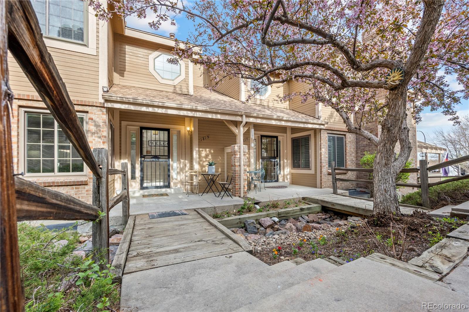 1815 S Deframe Street