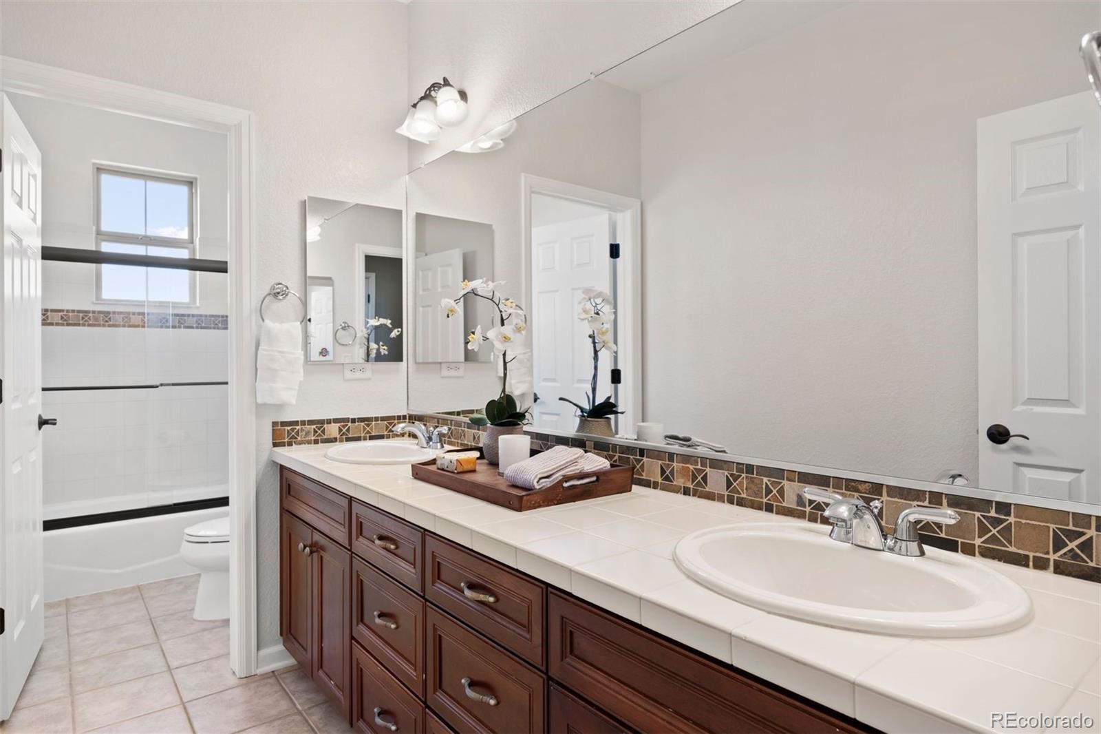 6299 Ellingwood Point Place