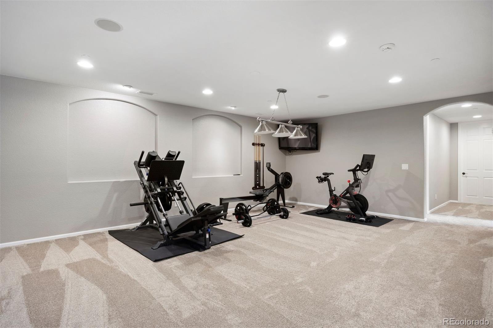 6299 Ellingwood Point Place