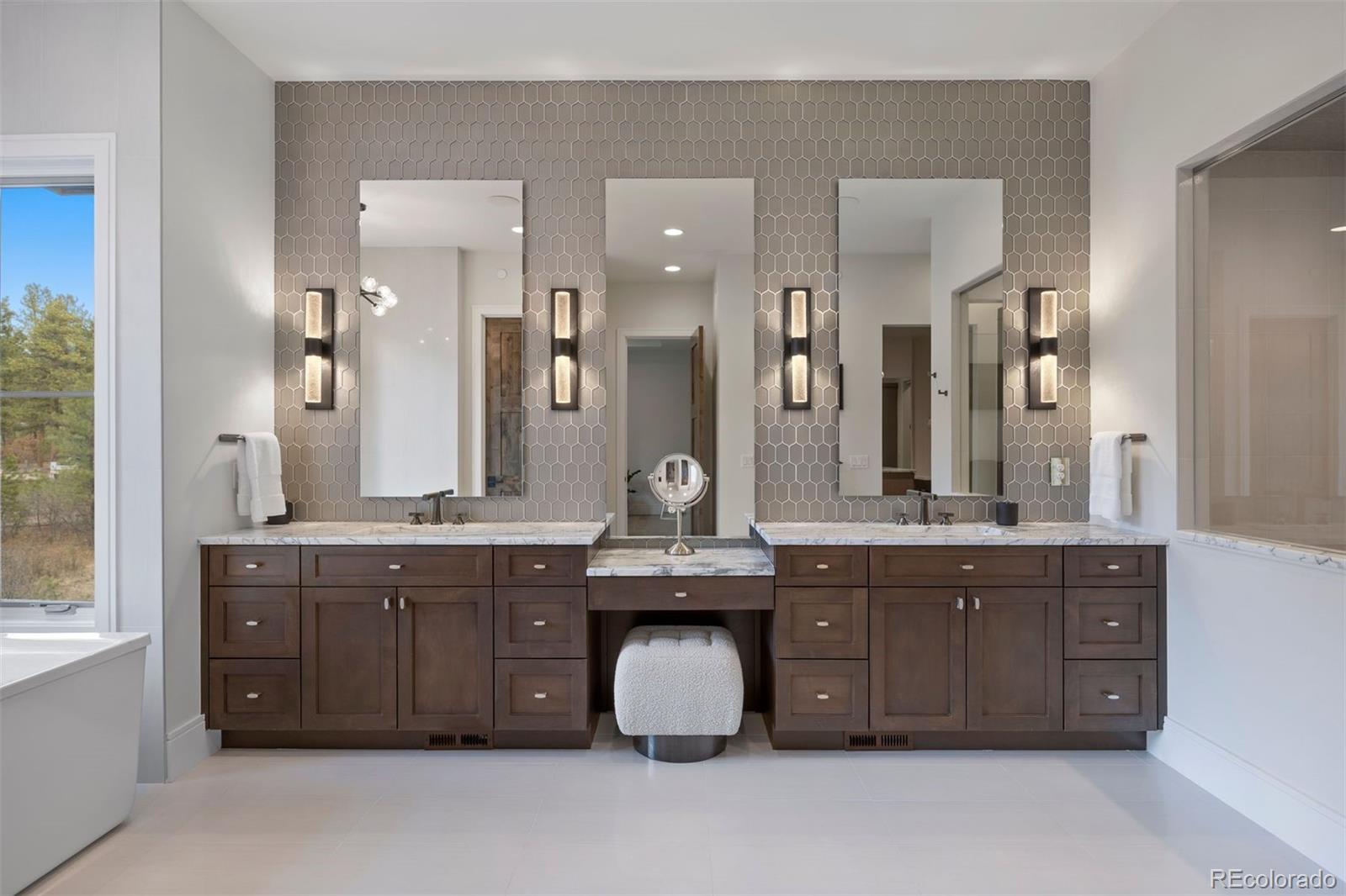 1207 Wildcat Bend Court