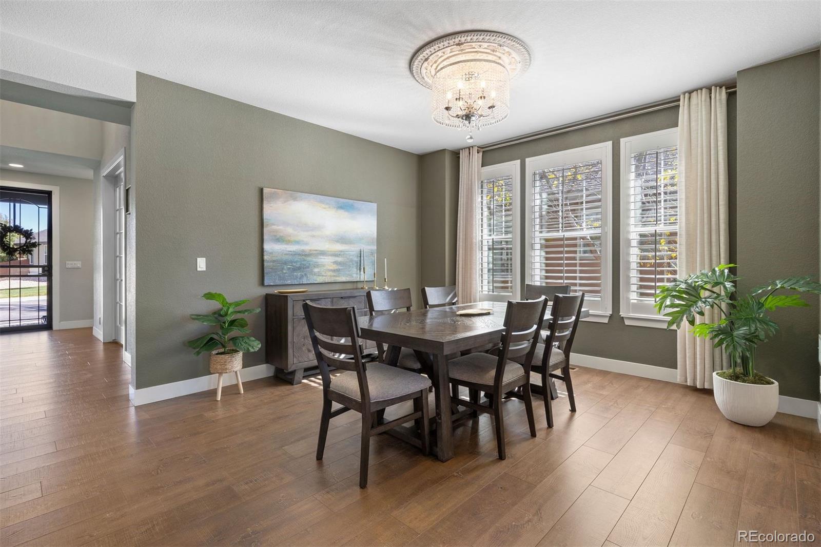 6586 Club Villa Road