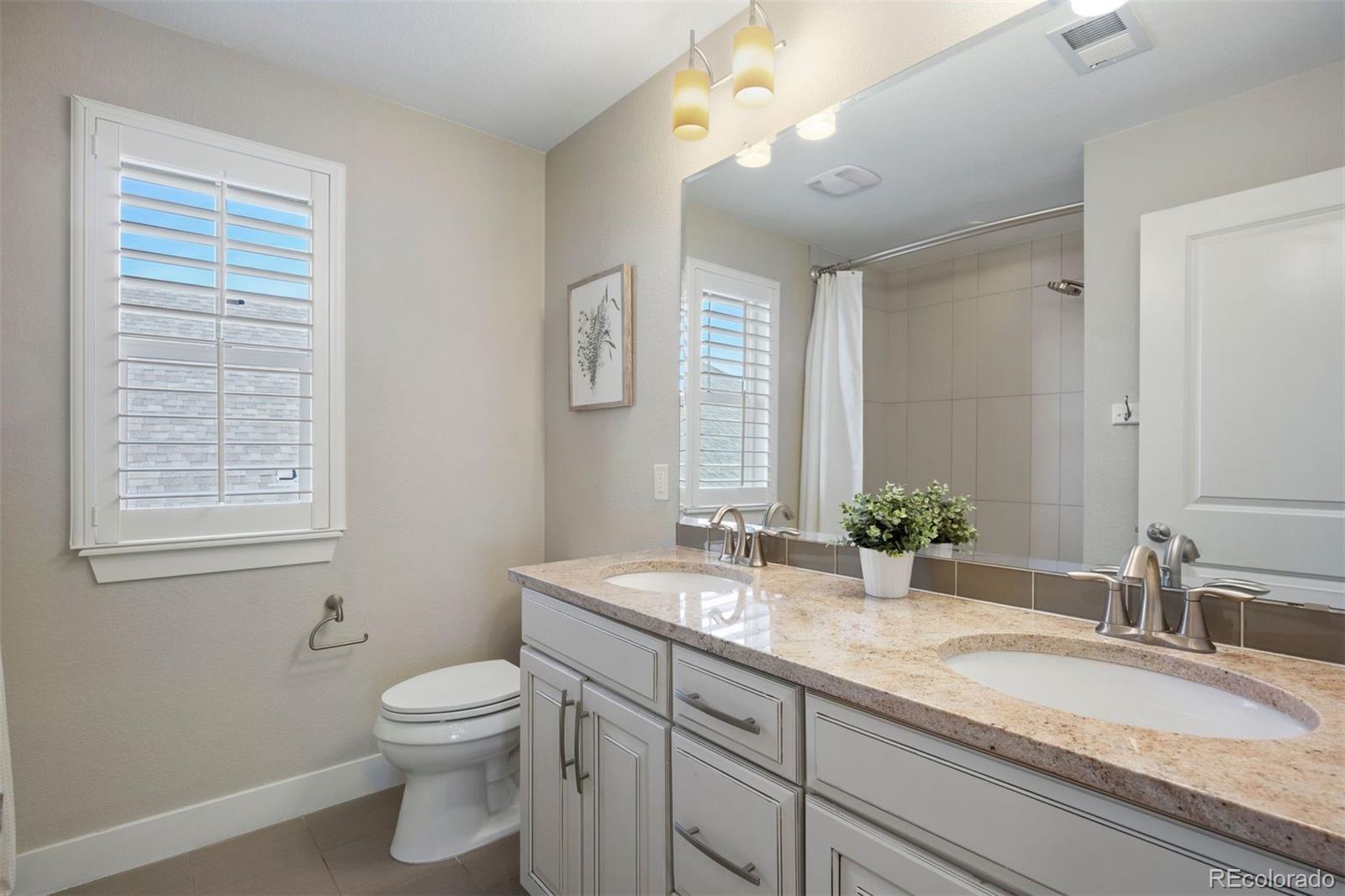 6586 Club Villa Road