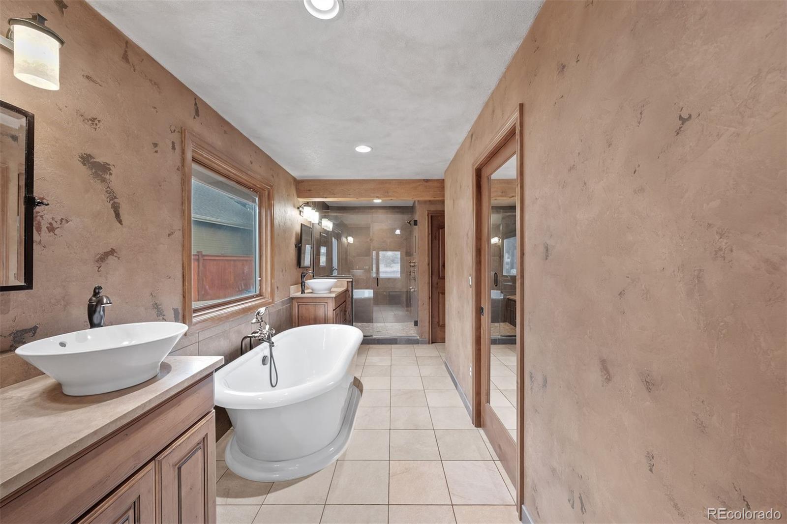 4310 W Old Windmill Way