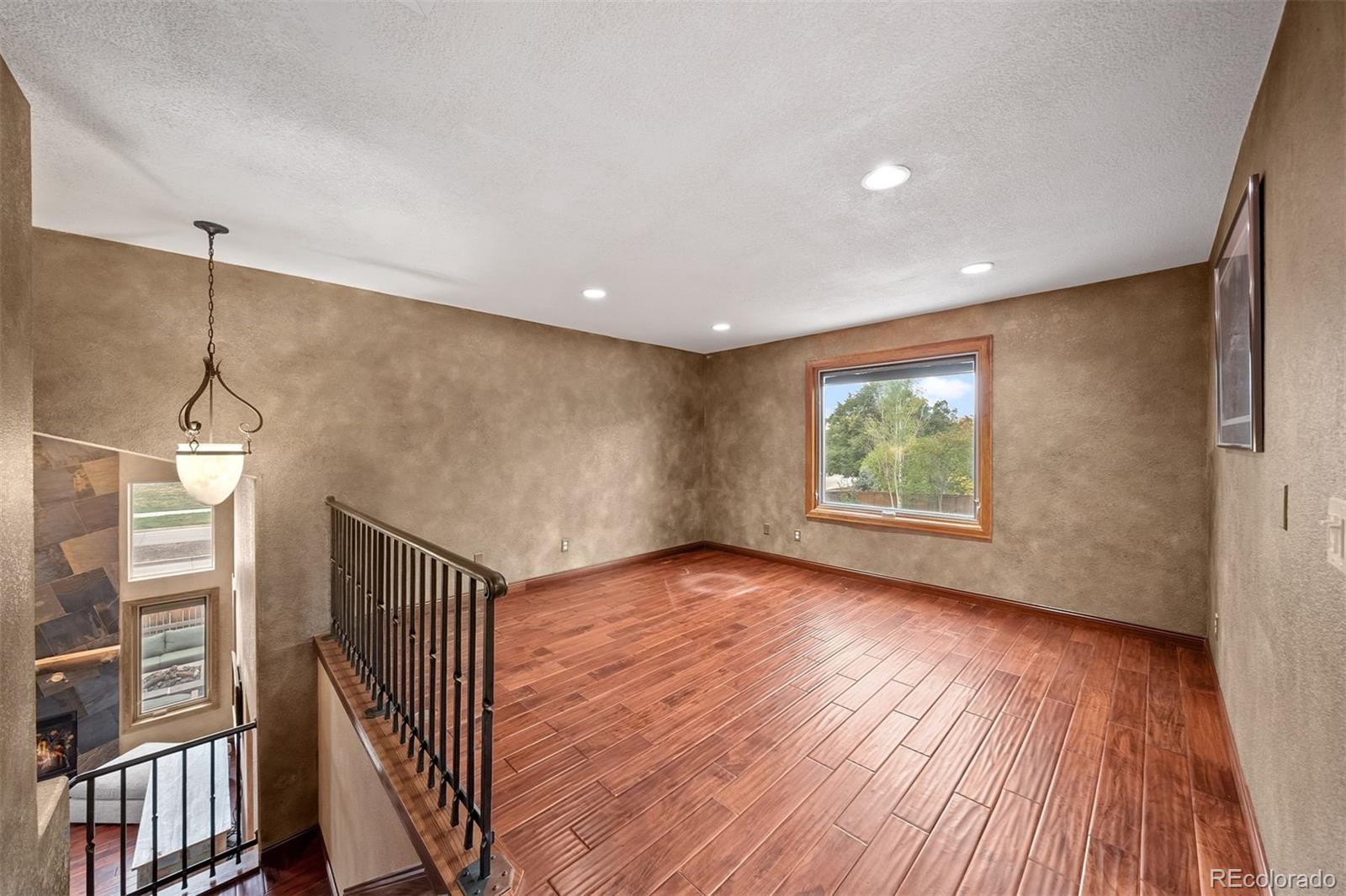 4310 W Old Windmill Way