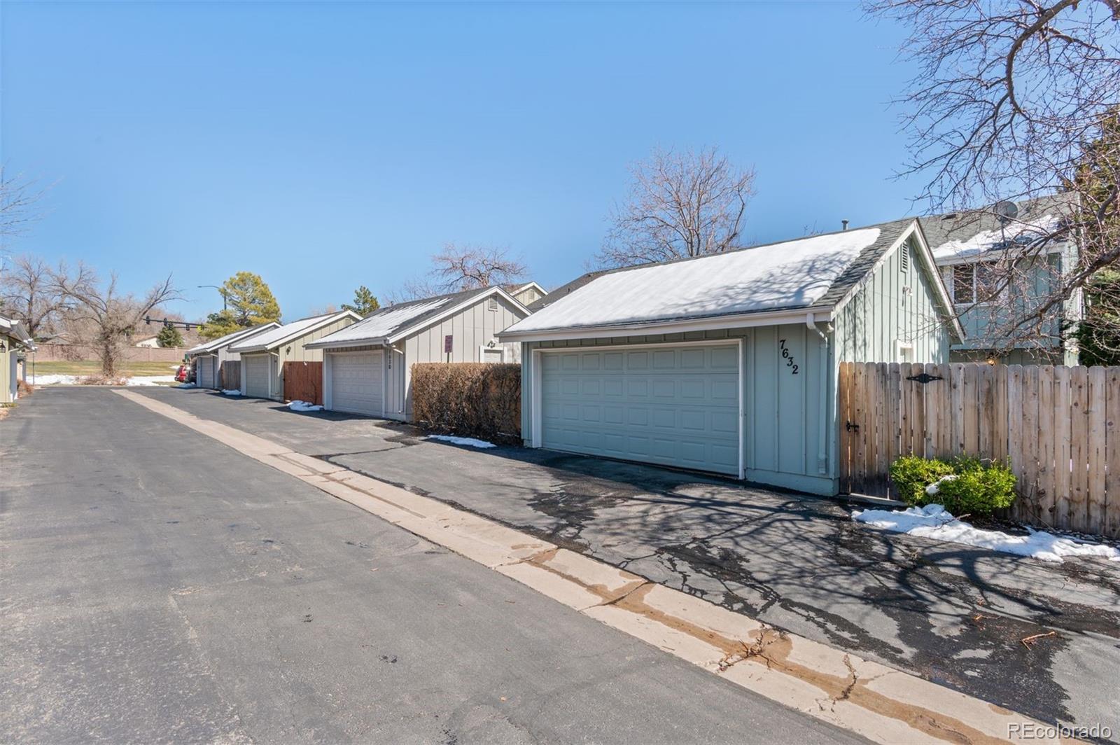 7632 S Rosemary Circle