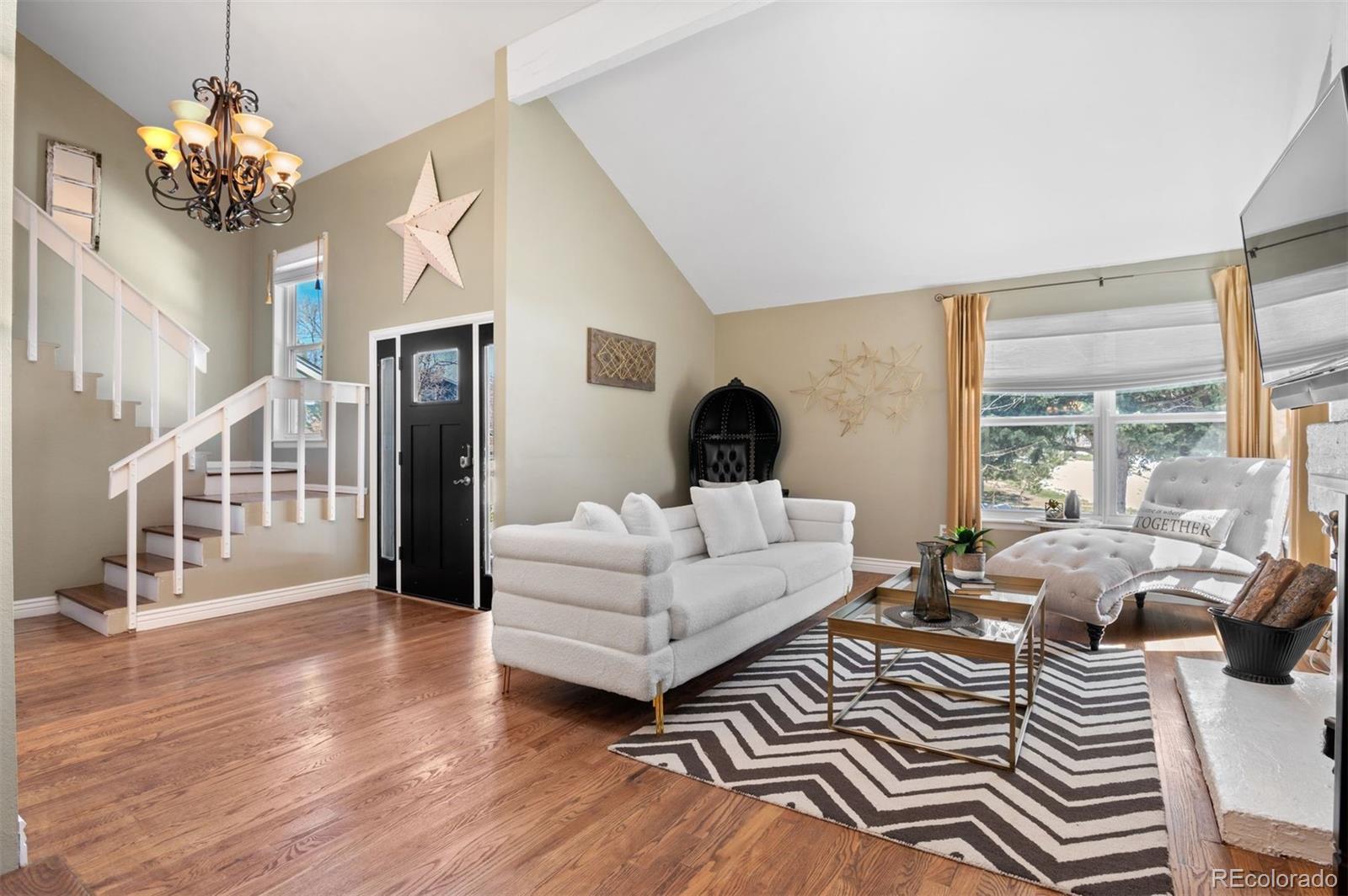 7632 S Rosemary Circle