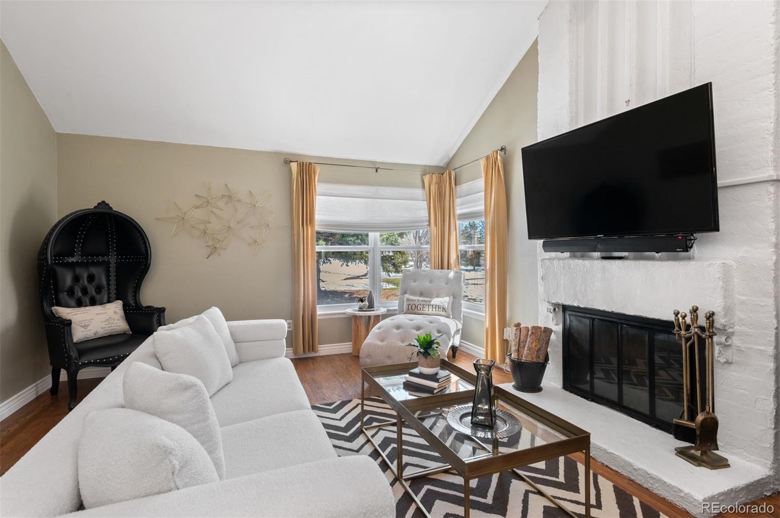 7632 S Rosemary Circle